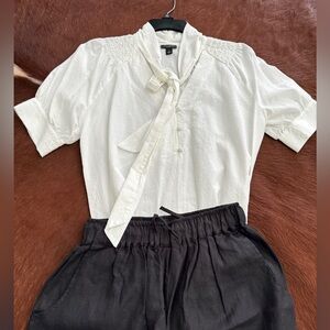 Ann Taylor Womens Short Sleeves shirt white size S